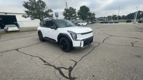 Photos of 2026 Kia EV9 GT-Line for sale in Burns Harbor, IN at Graff Kia of Chesterton
