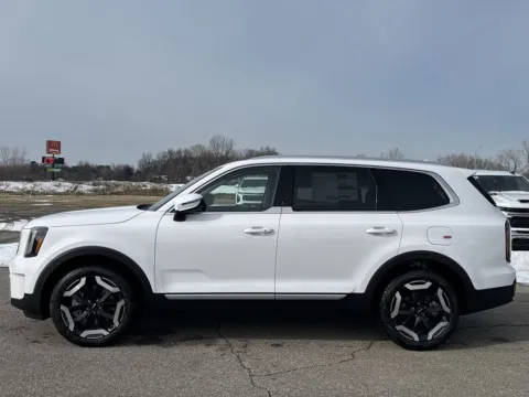 More photos of 2025 Kia Telluride EX at Graff Kia of Chesterton, IN