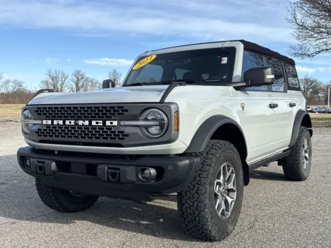 More photos of 2023 Ford Bronco at Graff Kia of Chesterton, IN