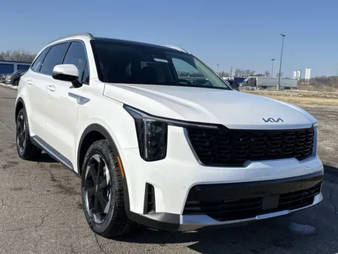 Photos of 2026 Kia Sorento Hybrid EX for sale in Burns Harbor, IN at Graff Kia of Chesterton