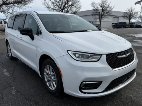 Photos of 2024 Chrysler Pacifica Touring L for sale in Burns Harbor, IN at Graff Kia of Chesterton