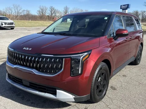 More photos of 2025 Kia Carnival LXS at Graff Kia of Chesterton, IN