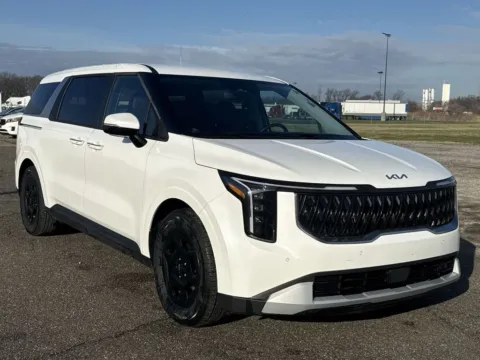 Photos of 2025 Kia Carnival LXS for sale in Burns Harbor, IN at Graff Kia of Chesterton