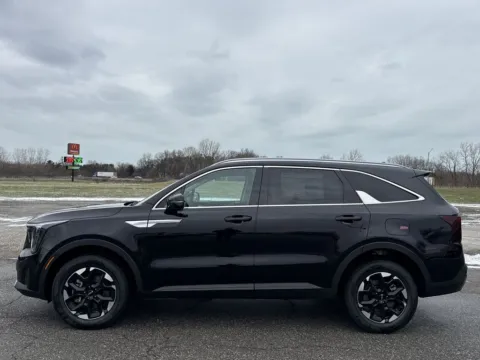 More photos of 2026 Kia Sorento S at Graff Kia of Chesterton, IN