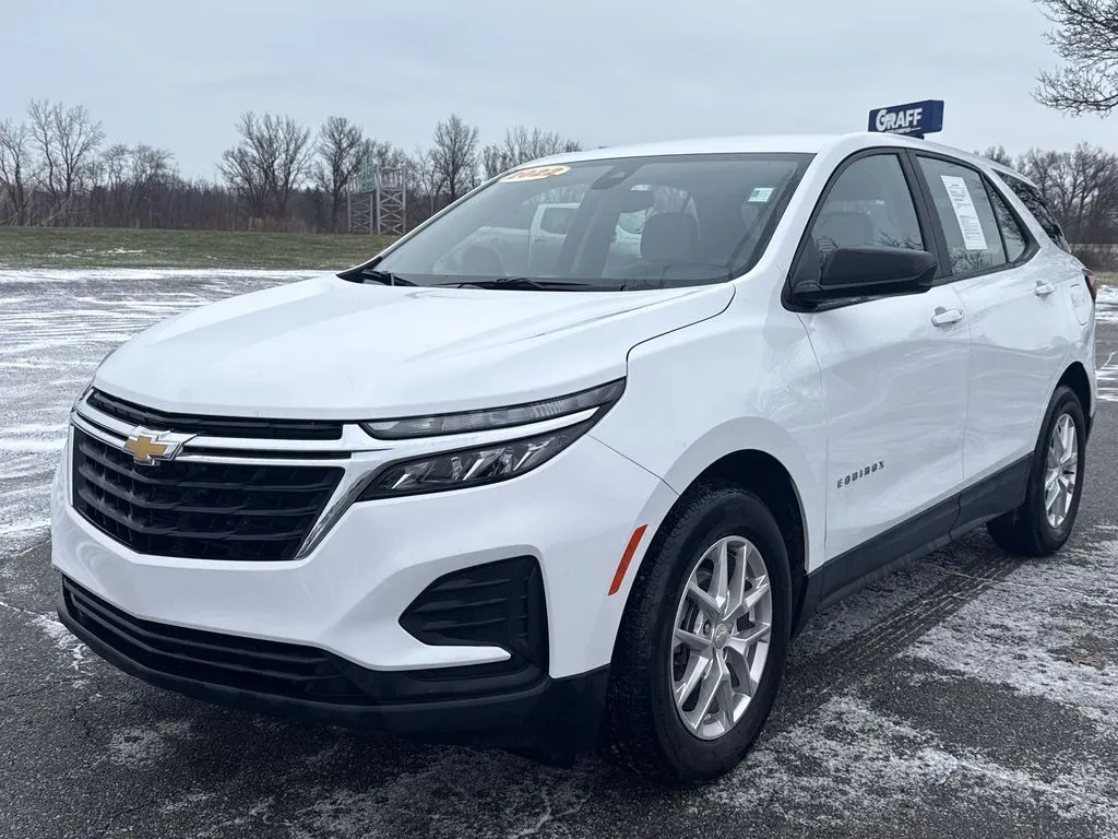 2022 Chevrolet Equinox LS for sale in Burns Harbor, IN