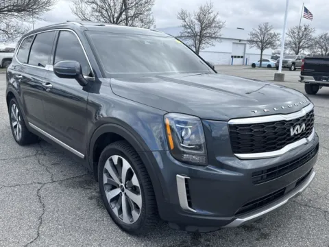 Photos of 2022 Kia Telluride S for sale in Burns Harbor, IN at Graff Kia of Chesterton