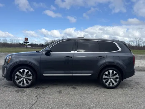 More photos of 2022 Kia Telluride S at Graff Kia of Chesterton, IN