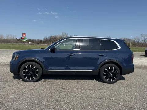 More photos of 2024 Kia Telluride SX-Prestige at Graff Kia of Chesterton, IN