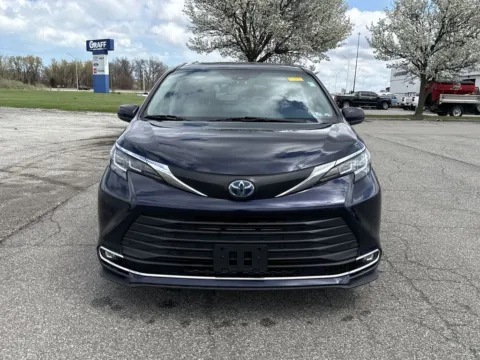 Another view of 2023 Toyota Sienna XLE for sale in Burns Harbor, IN at Graff Kia of Chesterton