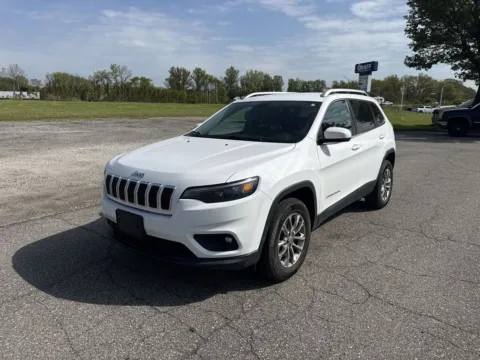 More photos of 2019 Jeep Cherokee Latitude Plus at Graff Kia of Chesterton, IN