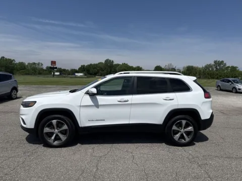 More photos of 2019 Jeep Cherokee Limited at Graff Kia of Chesterton, IN