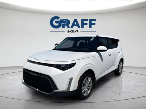 White 2024 Kia Soul LX for sale in Burns Harbor, IN