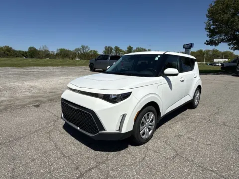 More photos of 2024 Kia Soul LX at Graff Kia of Chesterton, IN