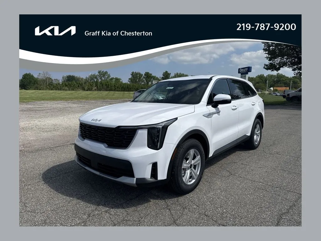 2026 Kia Sorento LX AT's photo
