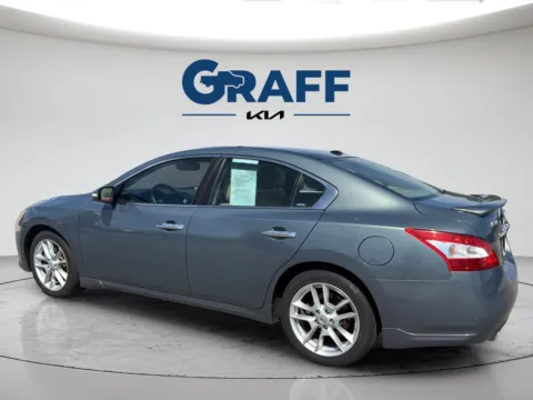 More photos of 2010 Nissan Maxima 3.5 SV at Graff Kia of Chesterton, IN