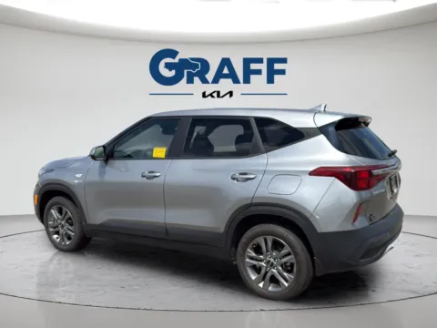 More photos of 2023 Kia Seltos LX at Graff Kia of Chesterton, IN