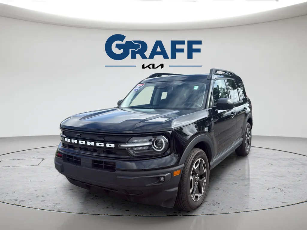 Black 2023 Ford Bronco Sport Outer Banks for sale in Burns Harbor, IN