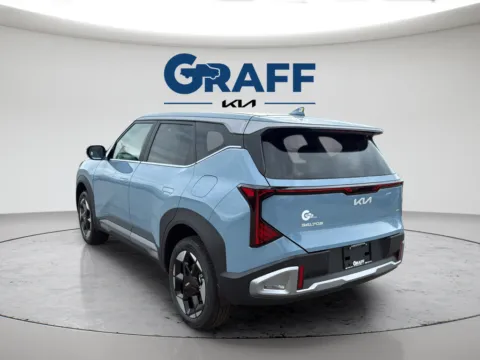 More photos of 2027 Kia Seltos S at Graff Kia of Chesterton, IN