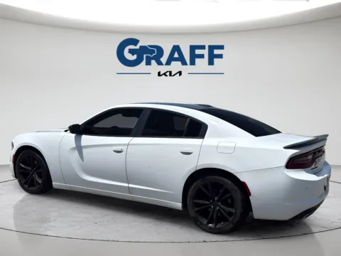More photos of 2016 Dodge Charger R/T at Graff Kia of Chesterton, IN