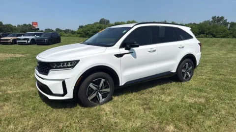 Photos of 2022 Kia Sorento S for sale in Burns Harbor, IN at Graff Kia of Chesterton