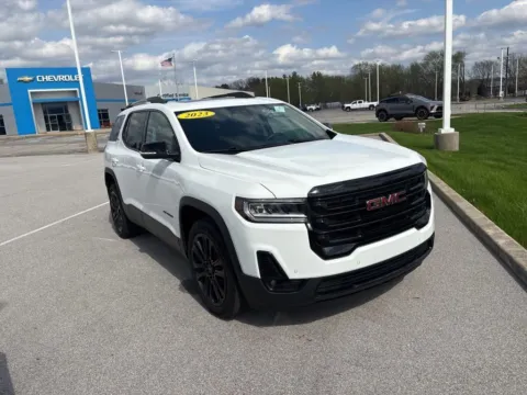More photos of 2023 GMC Acadia SLT at Graff Kia of Chesterton, IN