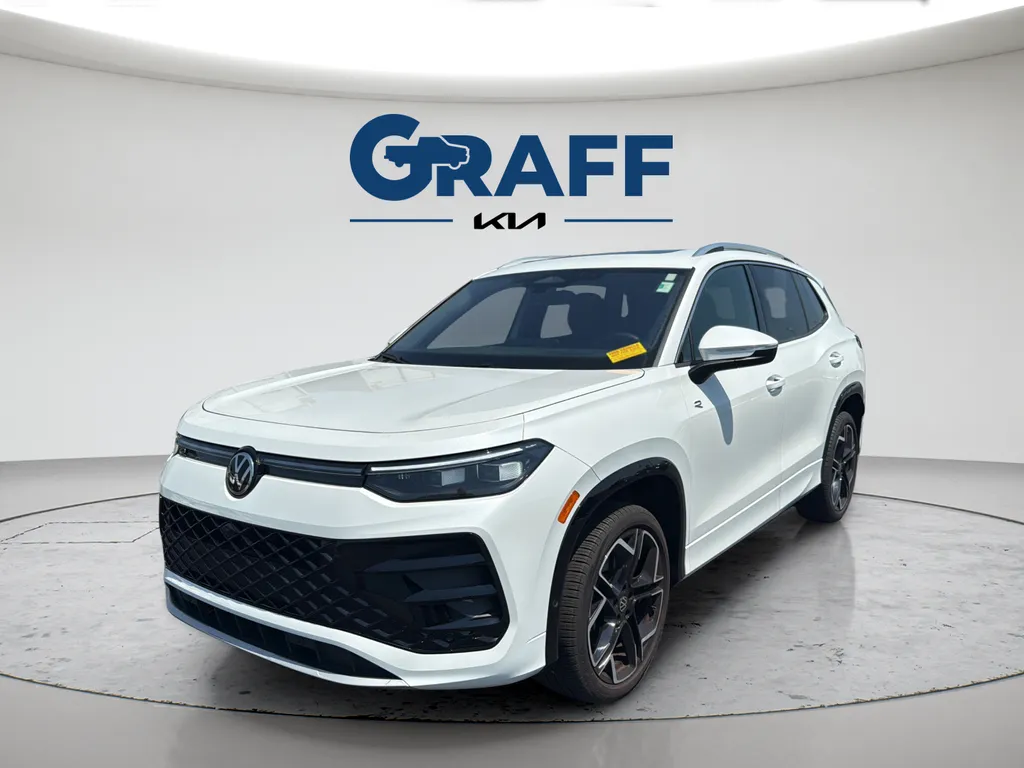 White 2025 Volkswagen Tiguan 2.0T SEL R-Line for sale in Burns Harbor, IN
