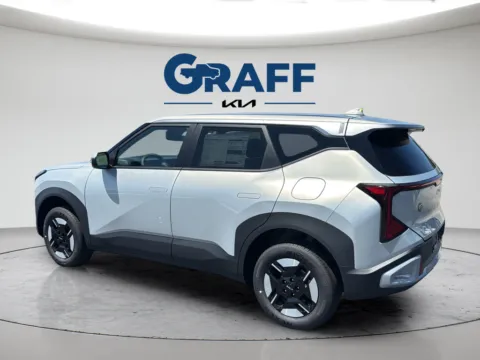 More photos of 2027 Kia Seltos LX at Graff Kia of Chesterton, IN