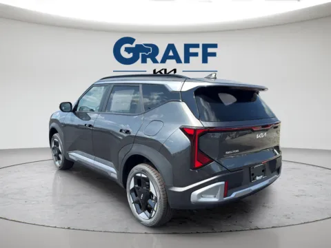 More photos of 2027 Kia Seltos EX at Graff Kia of Chesterton, IN