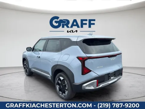 More photos of 2027 Kia Seltos S at Graff Kia of Chesterton, IN