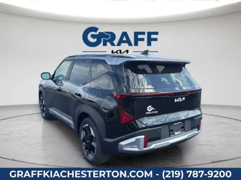 More photos of 2027 Kia Seltos S at Graff Kia of Chesterton, IN