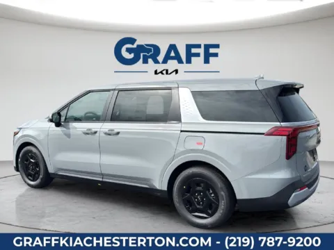 More photos of 2027 Kia Carnival LXS at Graff Kia of Chesterton, IN