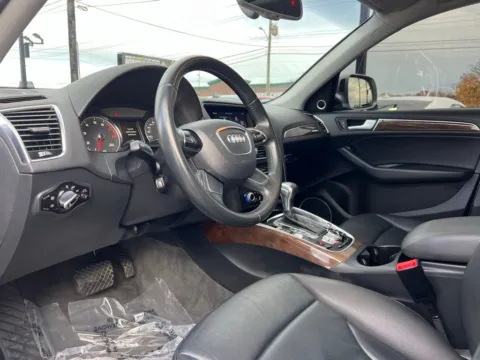 Photos of 2015 Audi Q5 2.0T Premium Plus for sale in Indianapolis, IN at AutoGiant USA Indianapolis