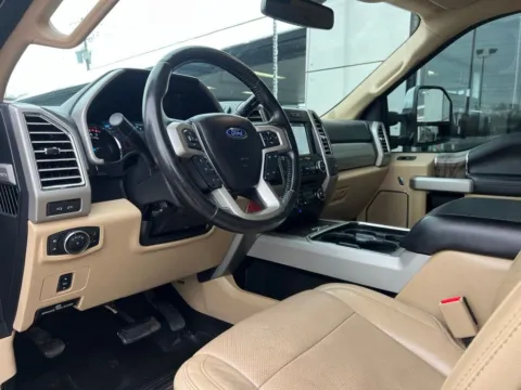 Photos of 2017 Ford F-250SD Lariat for sale in Indianapolis, IN at AutoGiant USA Indianapolis