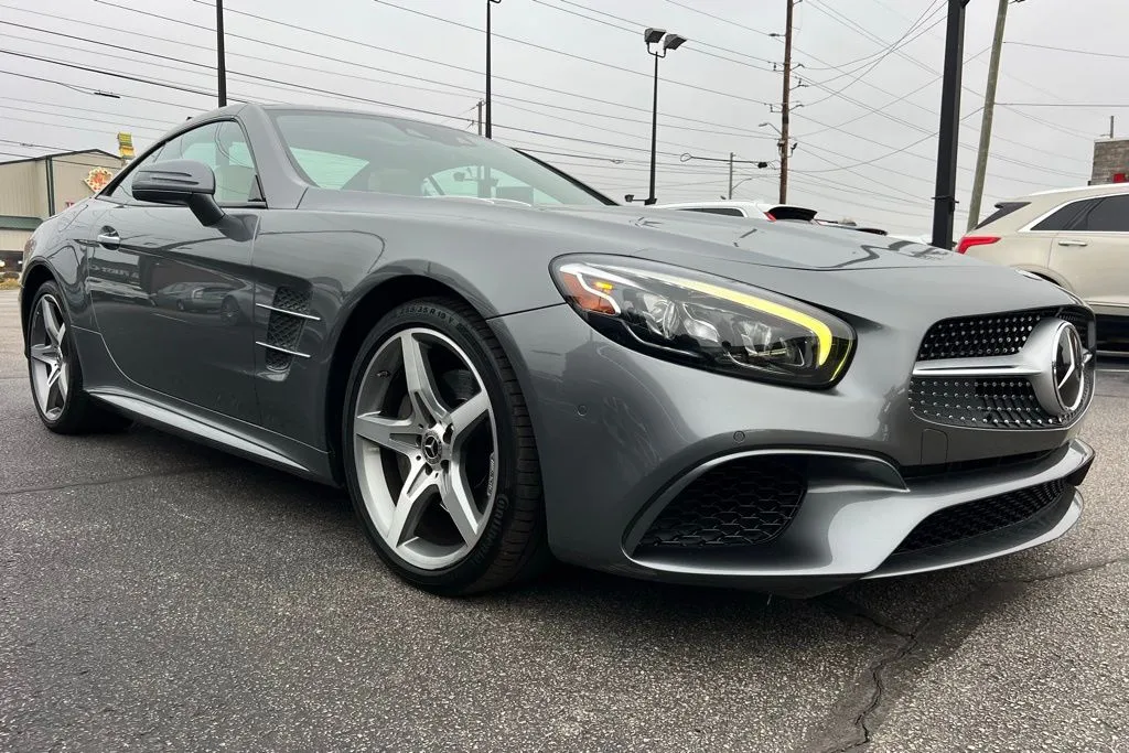 2018 Mercedes Benz SL 550 photo 4