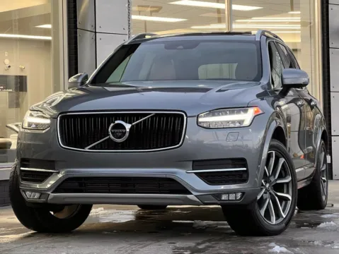 Gray 2019 Volvo XC90 T6 Momentum for sale in Indianapolis, IN