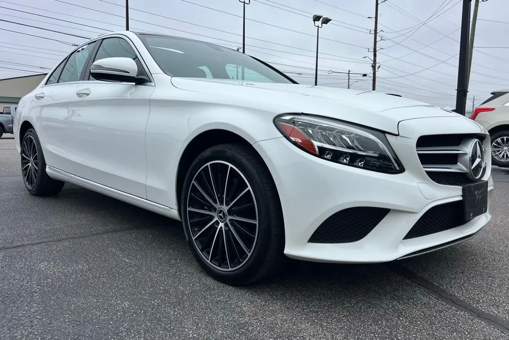 2020 Mercedes Benz C 300 photo 4