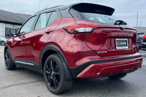 More photos of 2021 Nissan Kicks SR at AutoGiant USA Indianapolis, IN