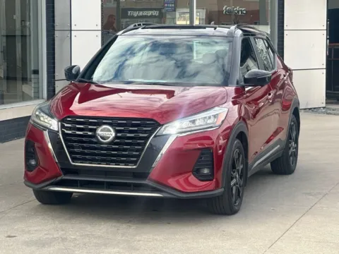 Red 2021 Nissan Kicks SR for sale in Indianapolis, IN
