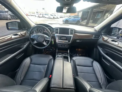 Photos of 2015 Mercedes-Benz M-Class ML 350 for sale in Indianapolis, IN at AutoGiant USA Indianapolis