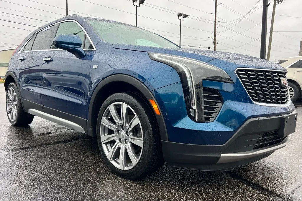 2019 Cadillac XT4 Premium Luxury photo 4