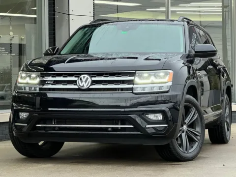 Black 2020 Volkswagen Atlas 3.6L V6 SE for sale in Indianapolis, IN