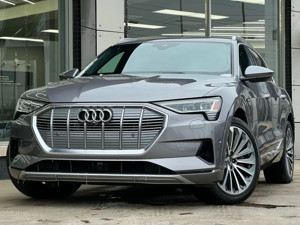 Gray 2019 Audi e-tron Prestige for sale in Indianapolis, IN