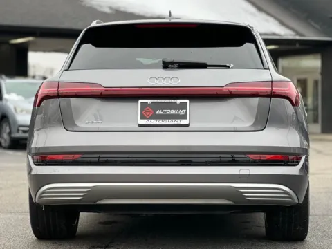 More photos of 2019 Audi e-tron Prestige at AutoGiant USA Indianapolis, IN