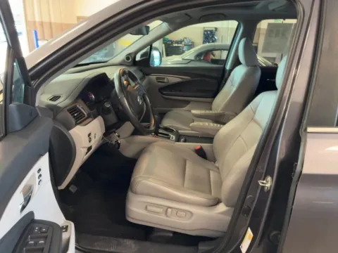 More photos of 2019 Honda Pilot EX-L at AutoGiant USA Indianapolis, IN