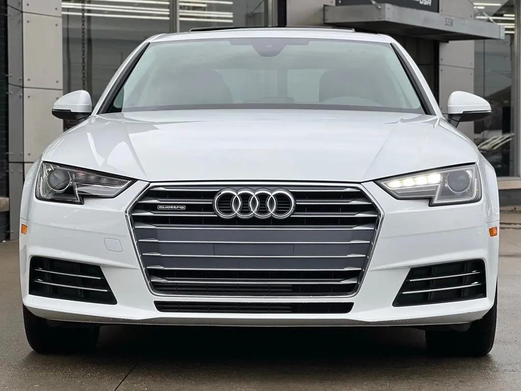 2017 Audi A4 2.0T Premium photo 4