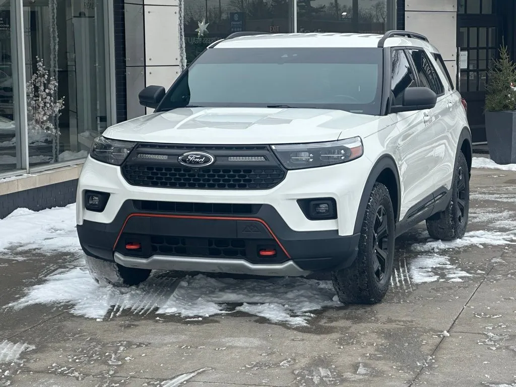 2022 Ford Explorer TIMBERLINE's photo