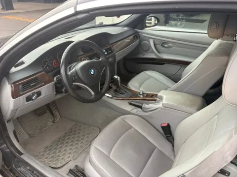 Photos of 2009 BMW 3 Series 328i for sale in Indianapolis, IN at AutoGiant USA Indianapolis