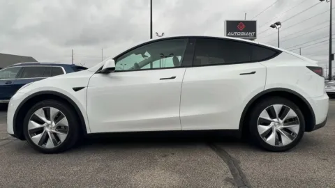 Another view of 2021 Tesla Model Y Long Range for sale in Indianapolis, IN at AutoGiant USA Indianapolis