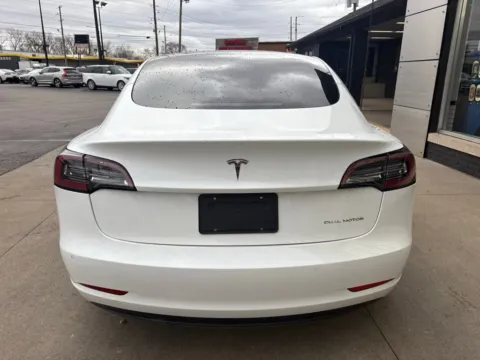 More photos of 2022 Tesla Model 3 Long Range at AutoGiant USA Indianapolis, IN