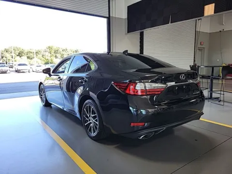 Photos of 2018 Lexus ES 350 for sale in Indianapolis, IN at AutoGiant USA Indianapolis